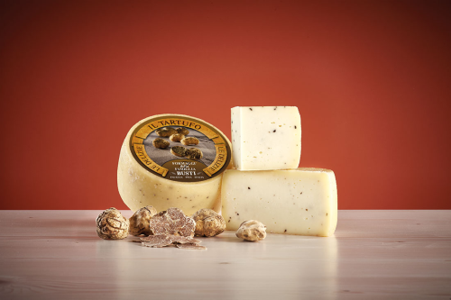 Brânză Pecorino "Il Tartufo Di Pura Pecora" de la Famiglia Busti - Pret/100g
