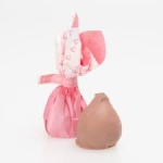 Ciocolată Rabitos Royale RUBY - Smochina umpluta cu crema Marc de Cava, imbracata in ciocolata Ruby